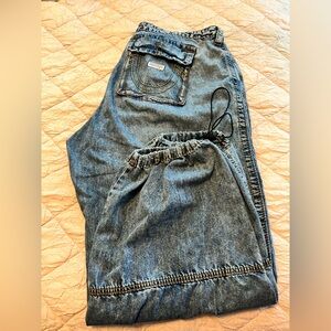 True Religion cargo joggers size 38